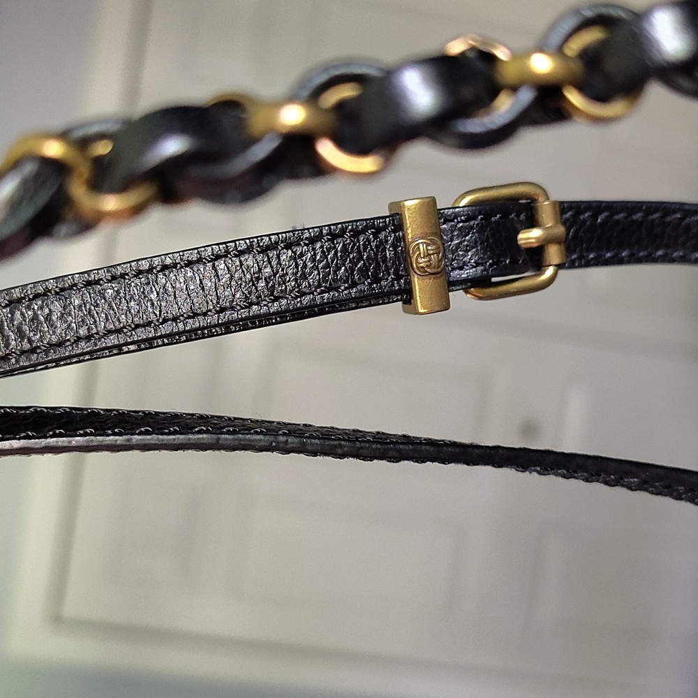 🖤 Elliott Lucca Black and Gold Crossbody Zipper Bag. Very Cool 😎 - Picture 13 of 16
